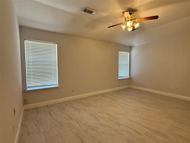Building Photo - 14419 Golden Cypress Ln