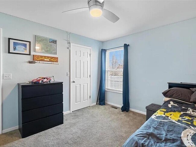Building Photo - 964 Prairie Crossing