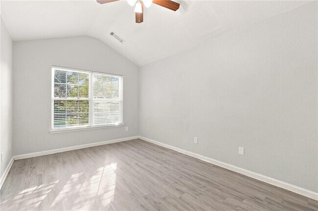 Building Photo - 7130 Brookview Way