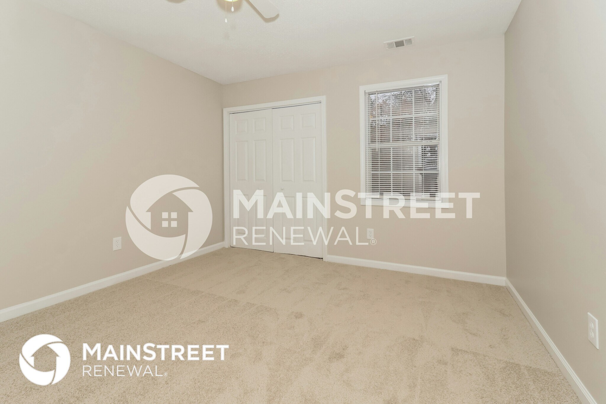 Building Photo - 2401 Bethune Cir