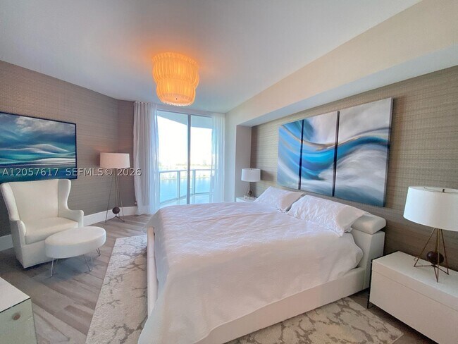 Building Photo - 17301 Biscayne Blvd
