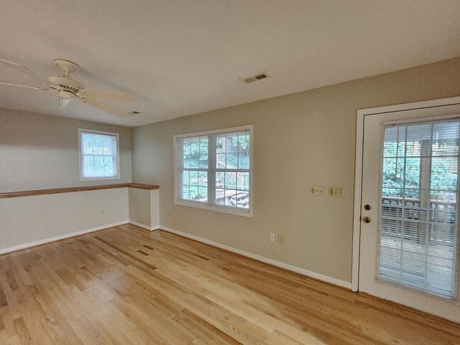 Building Photo - ***FIRST MONTH RENT FREE*** Black Mountain Rentals- Close to Lake Tomahawk and Black Mountain Gol...