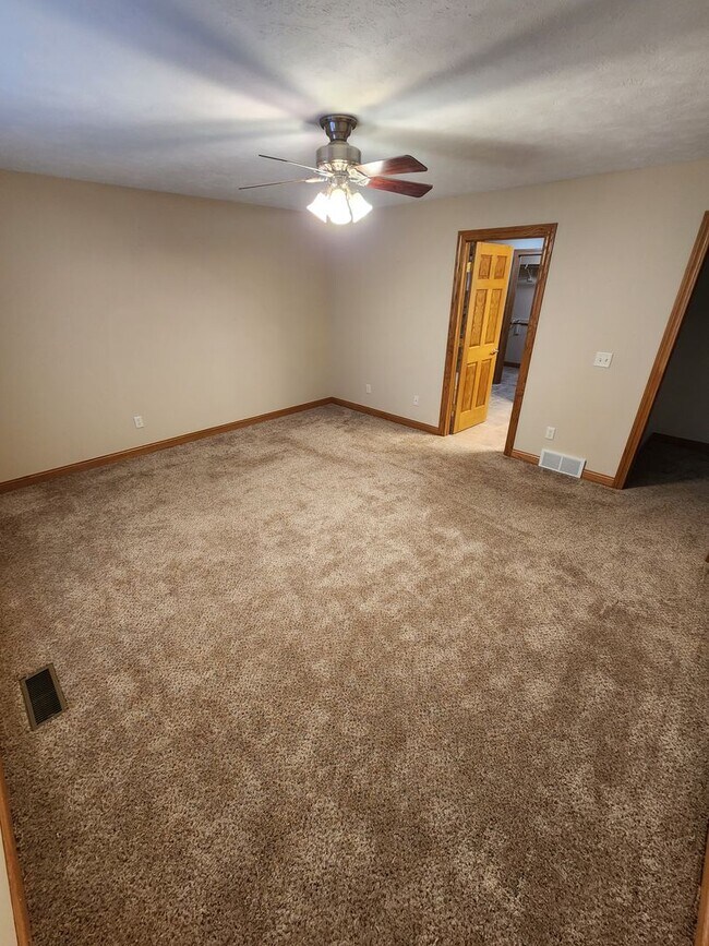 Building Photo - 4021 Sandalwood Drive