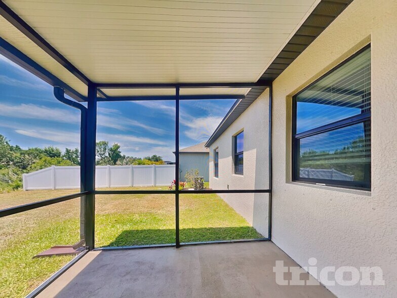 Building Photo - 4035 Wayfarer Wy