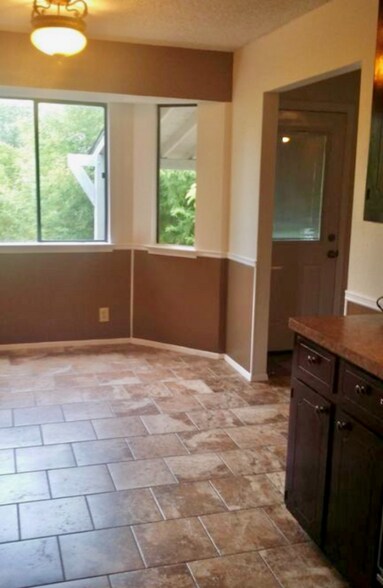 Building Photo - 7202 Silvermine Dr