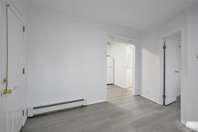 Building Photo - 140 Berg Ave