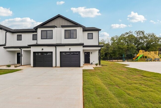 Building Photo - Brand-New Luxury Townhomes in Newton w/ Privacy Fence!