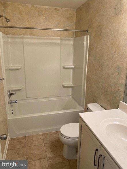 Building Photo - 37 Cecily Way