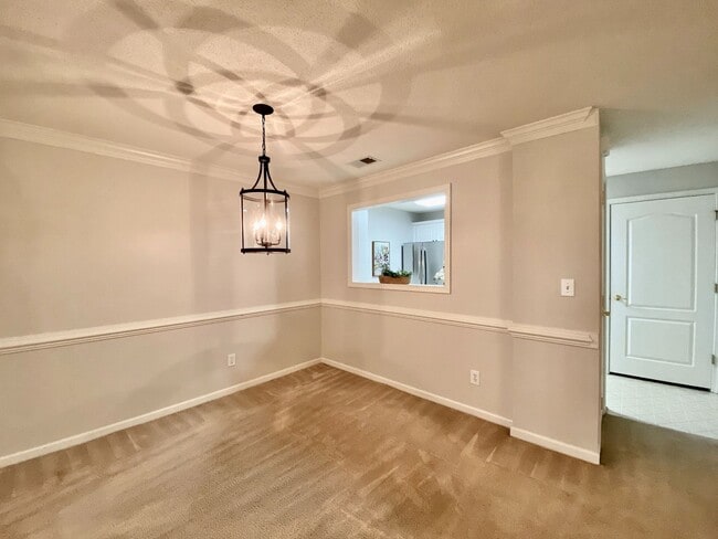 Building Photo - Super-Cute Condo!  First Floor - 1-Story - Fenced Patio - Storage - Pet Friendly!