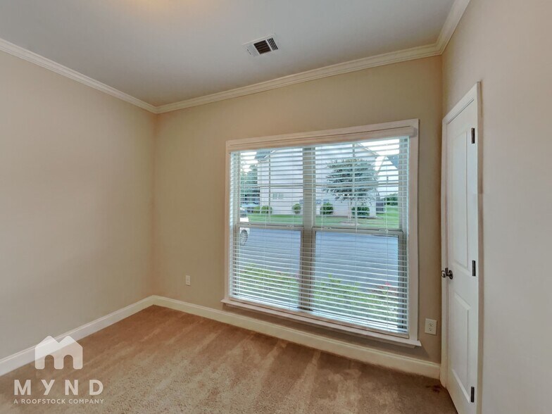 Building Photo - 7734 Fawn Cir