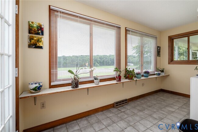 Building Photo - 12182 Woodson Farm Ln