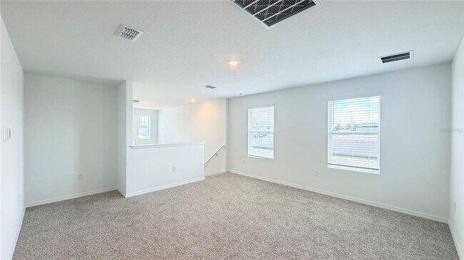 Building Photo - 1346 Current Pl