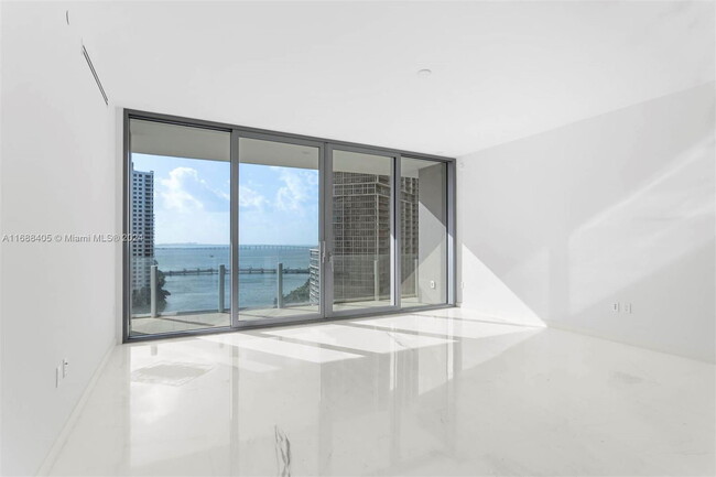 Building Photo - 300 Biscayne Blvd