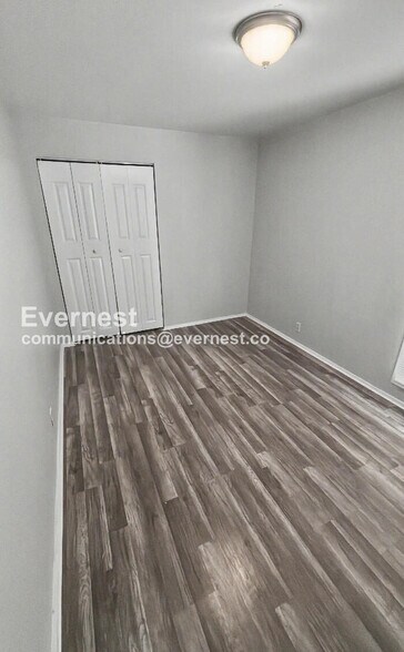 Building Photo - 2380 Grassland Dr