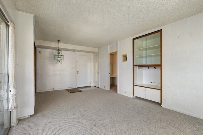 Building Photo - Ala Wai Cove, Studio, 1 bath Condo with one full-size assigned parking stall.