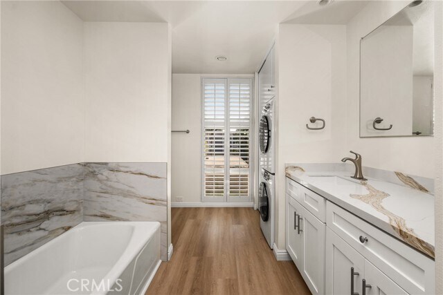 Building Photo - 3965 Aladdin Dr