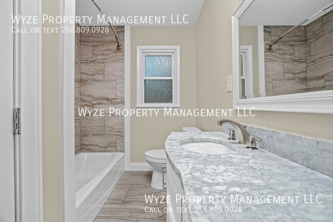 Building Photo - 2105 Manassas Dr SW