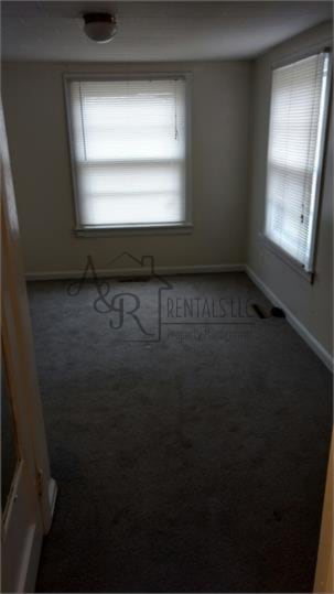 Building Photo - 1728 S Walnut St