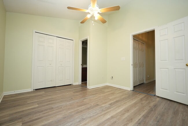 Building Photo - A charming house w/ 2 beds and 2 bath