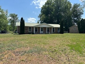 Building Photo - 3312 Parsons St