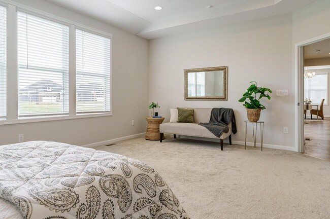 Building Photo - 8139 Wolf Path Dr