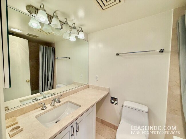 Building Photo - 1099 22nd St NW