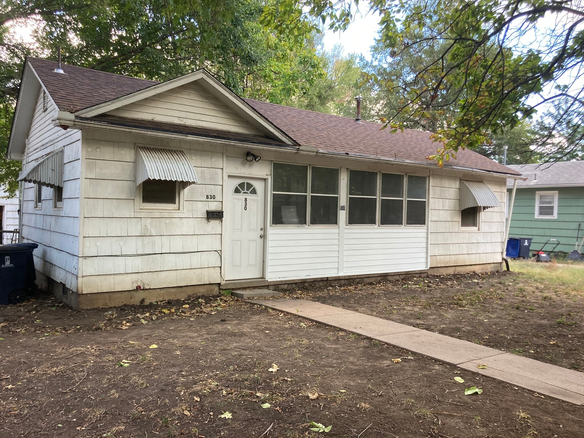 Building Photo - 830 N Taylor St