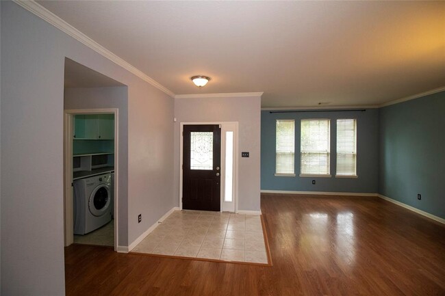 Building Photo - 21534 Pointed Oak Ln