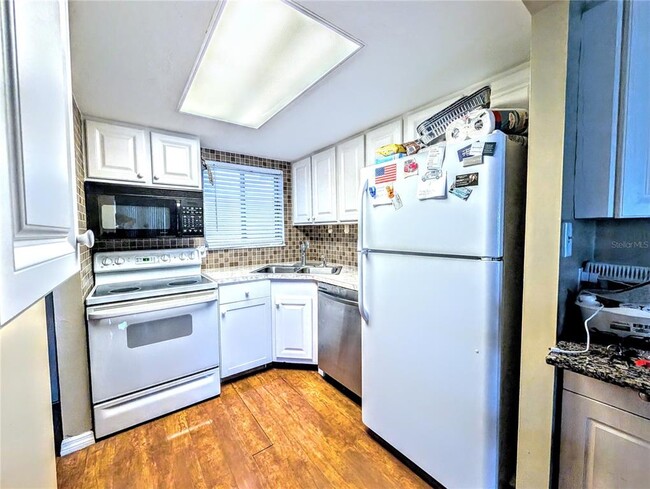 Building Photo - 1714 69th Ave W