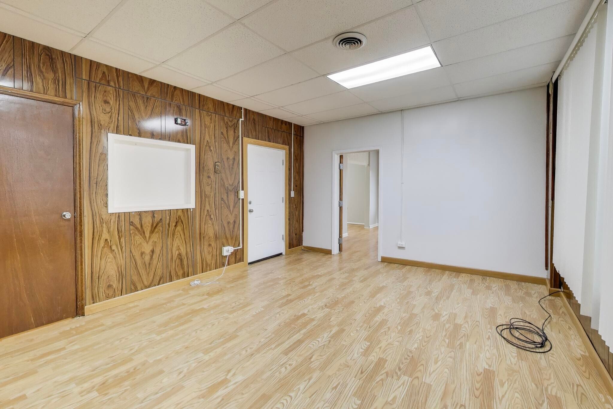 Building Photo - 3744 W 26th St