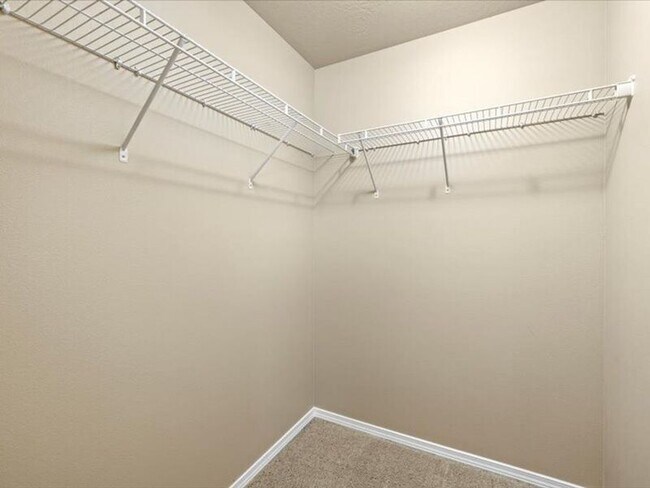 Building Photo - 6416 Three Rivers Dr