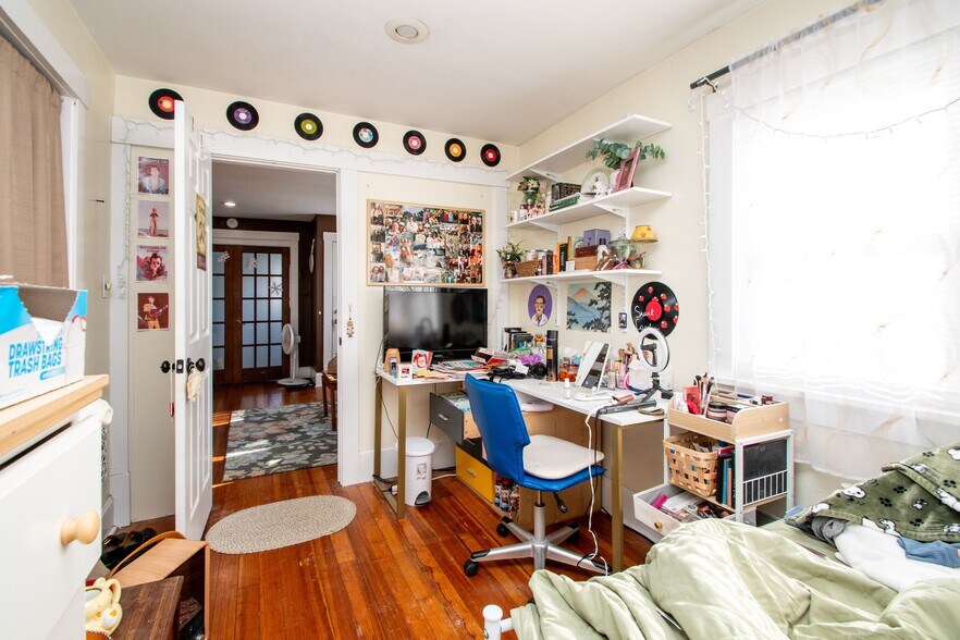 Bedroom 2 - 407 N Glenwood Ave