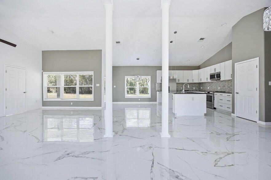 Building Photo - 14550 SW 61st Ct