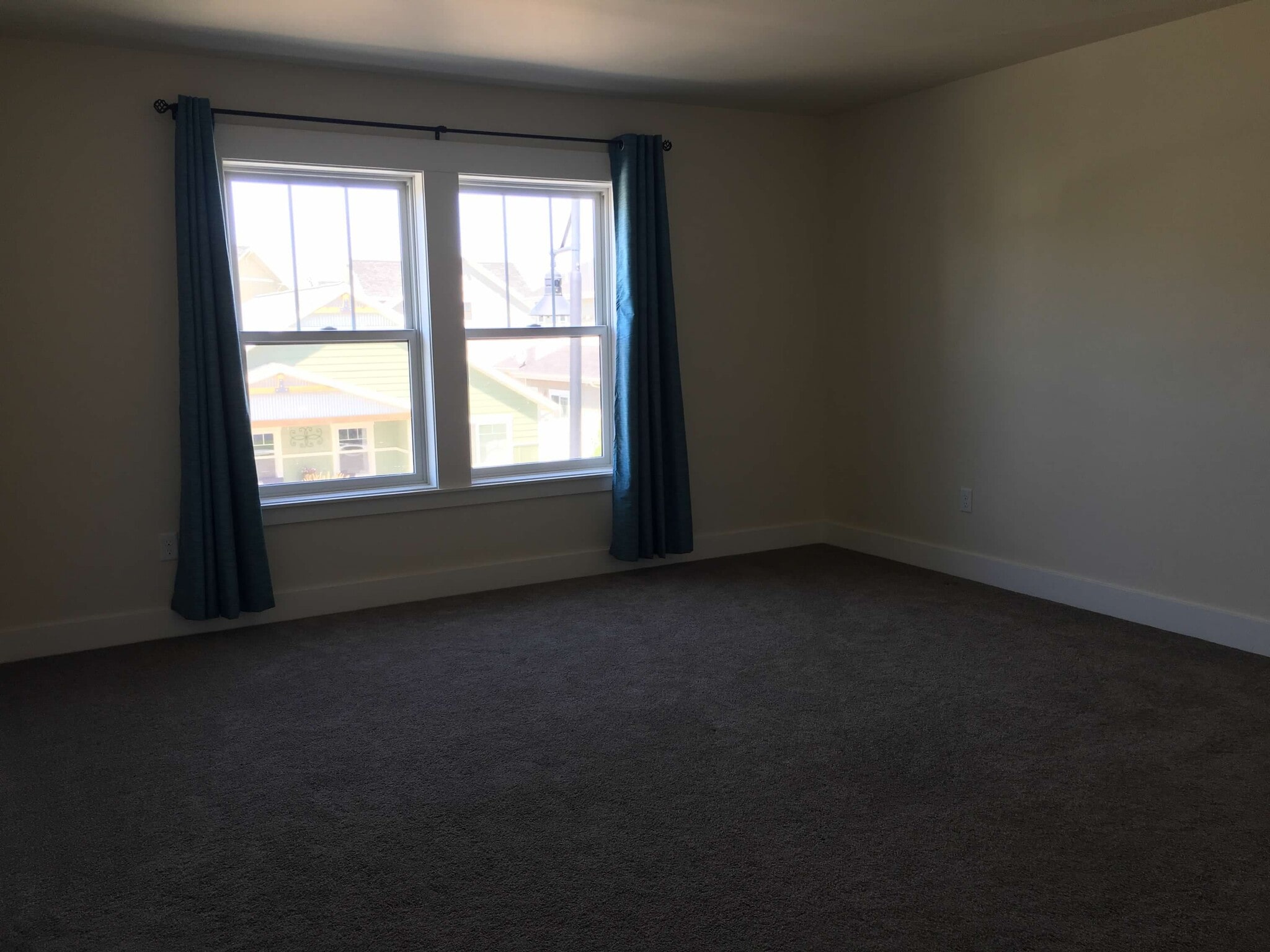 Master Bedroom - 1711 Lone Pine Dr