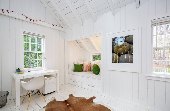 Building Photo - 53 Sayre's Path