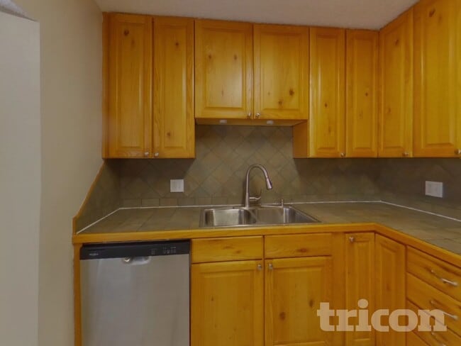 Building Photo - 2981 Snow Dr