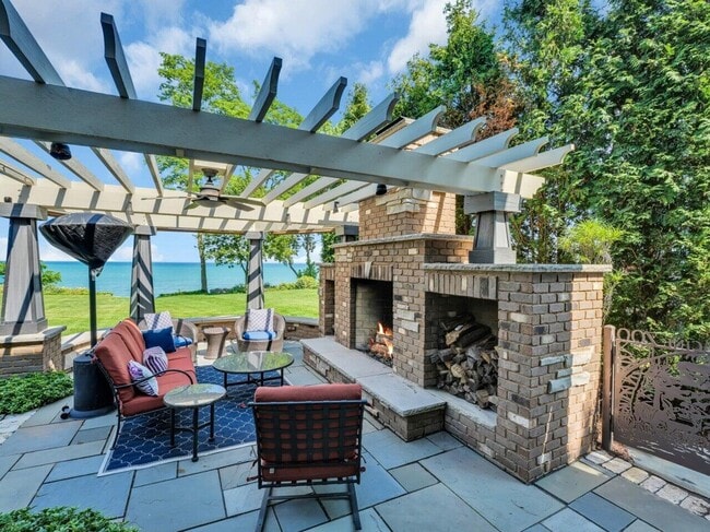 Building Photo - 106 Michigan Ct