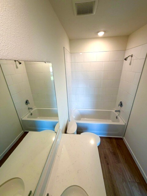 Building Photo - 322 Bracer Way