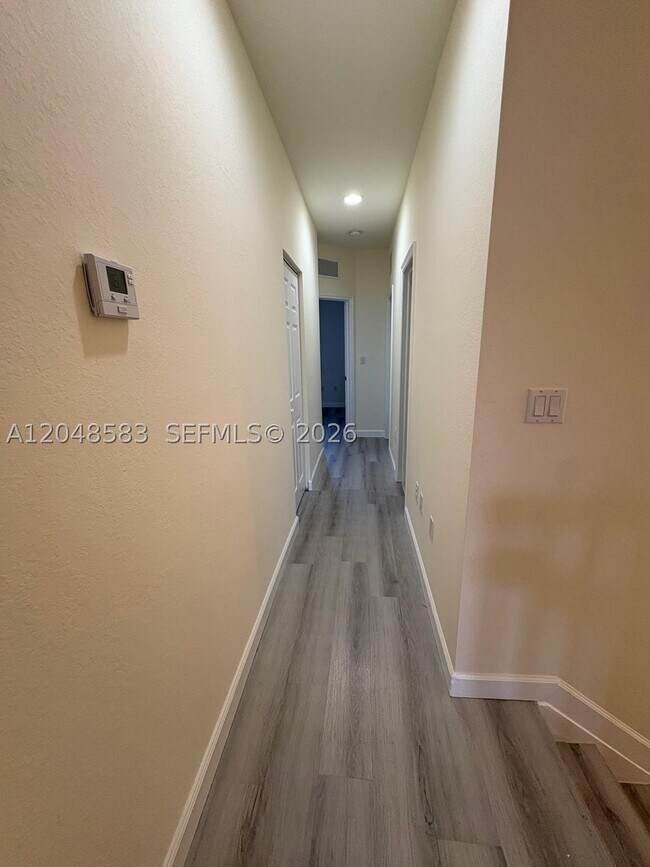 Building Photo - 17460 SW 153rd Ave
