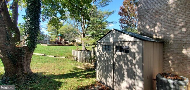 Building Photo - 972 Paulsboro Dr