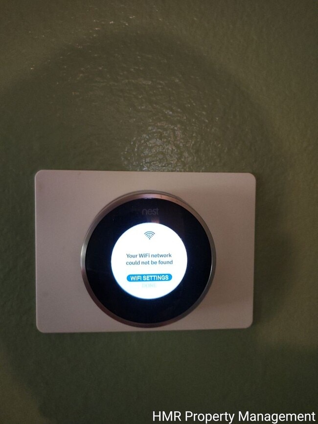 Building Photo - House on cul-de-sac with big back yard