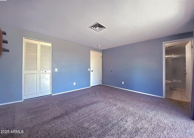 Building Photo - 1203 W Mariposa St