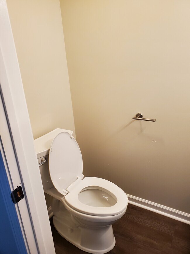 1/2 bath - 405 Church St