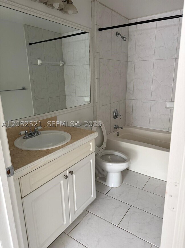 Building Photo - 6861 SW 44th St