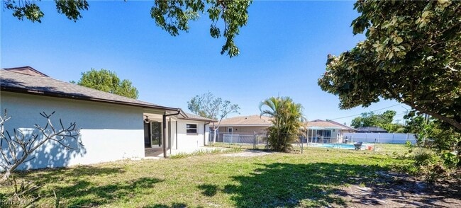 Building Photo - 1308 SE 25th Ln