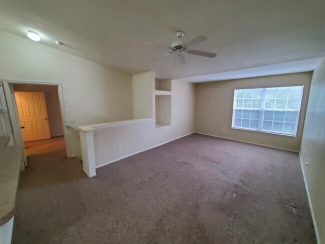 Building Photo - 5903 Willow Ridge Dr