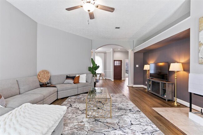 Building Photo - 4706 Wynnview Dr