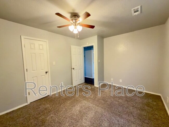 Building Photo - 15351 W Hwy 66