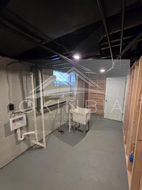 Building Photo - 2540 Catalpa Dr.