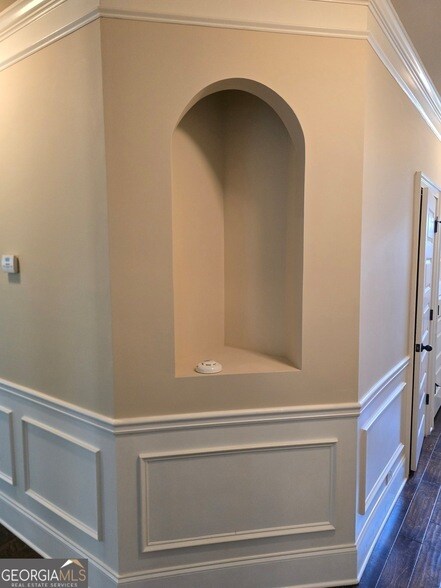 Building Photo - 330 Riverstone Dr